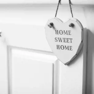 Home sweet home hanging door ornament